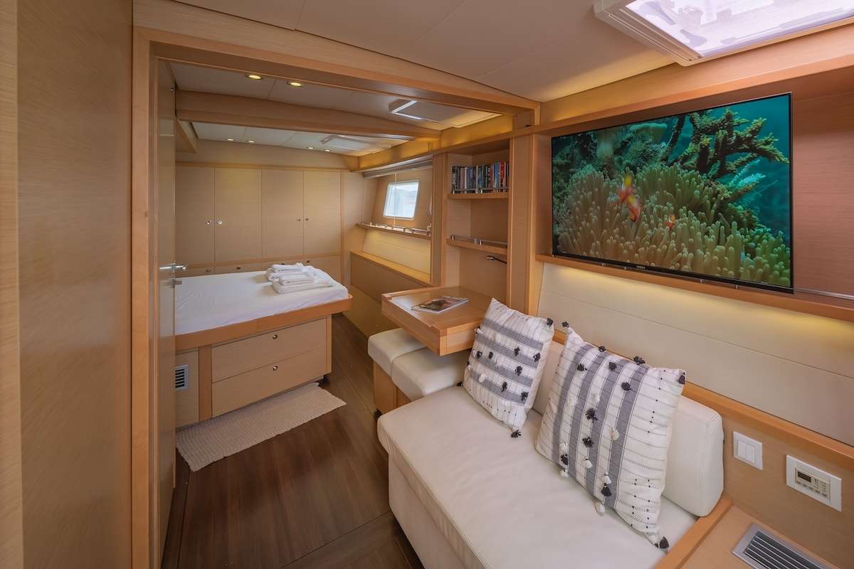 MY OFFICE Lagoon 62 - master cabin TV lounge