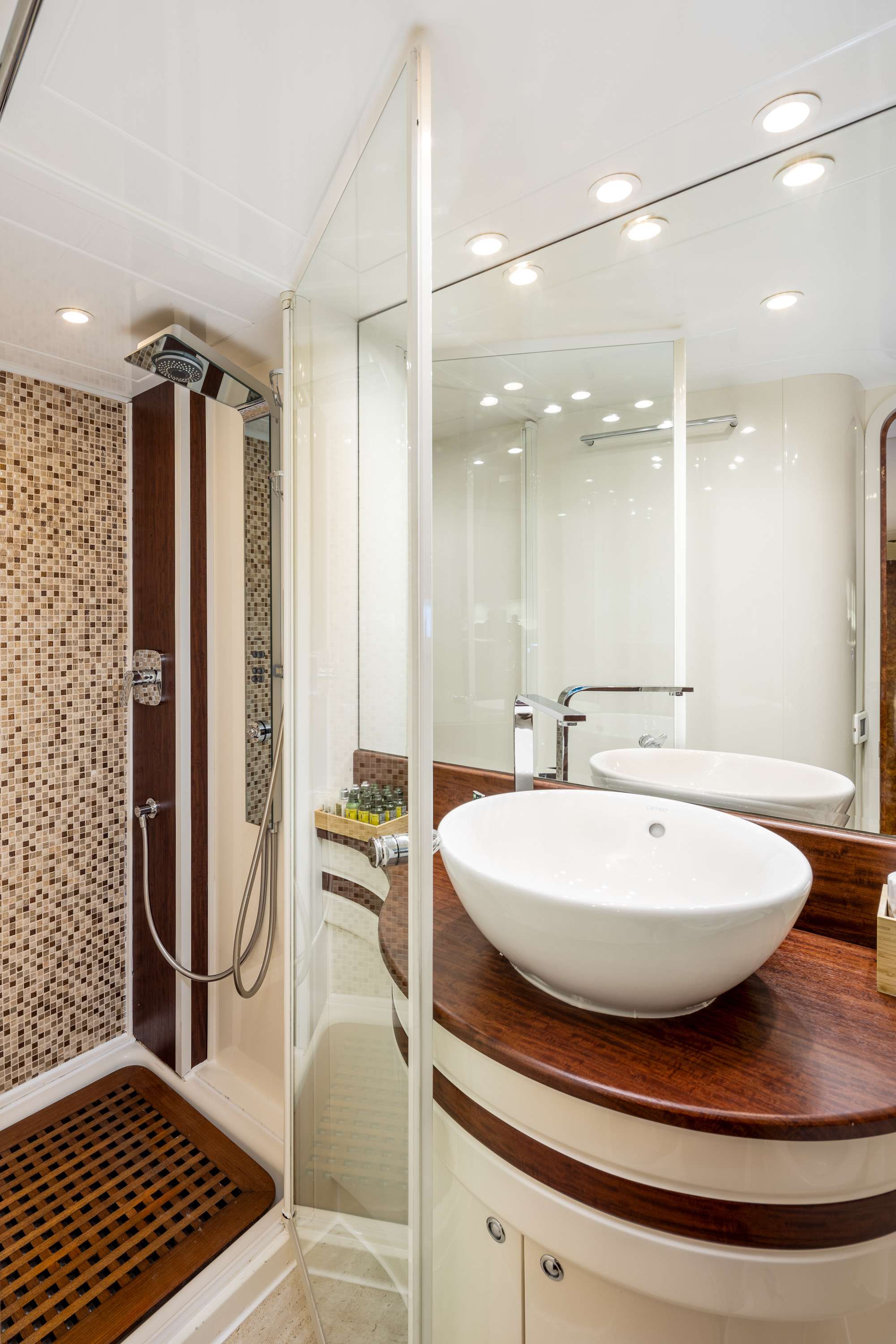 Charter Yacht LADY LONA - Amer 86 - 4 Cabins - Split - Dubrovnik - Hvar - Croatia