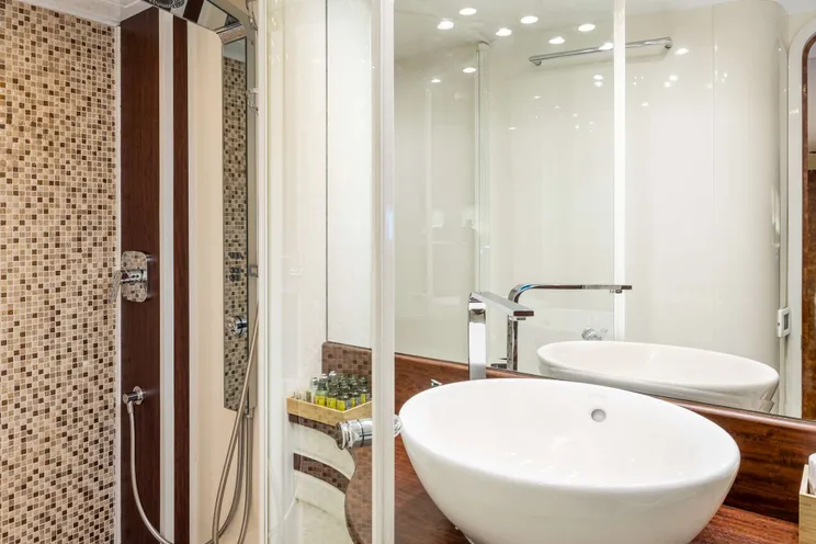 Charter Yacht LADY LONA - Amer 86 - 4 Cabins - Split - Dubrovnik - Hvar - Croatia