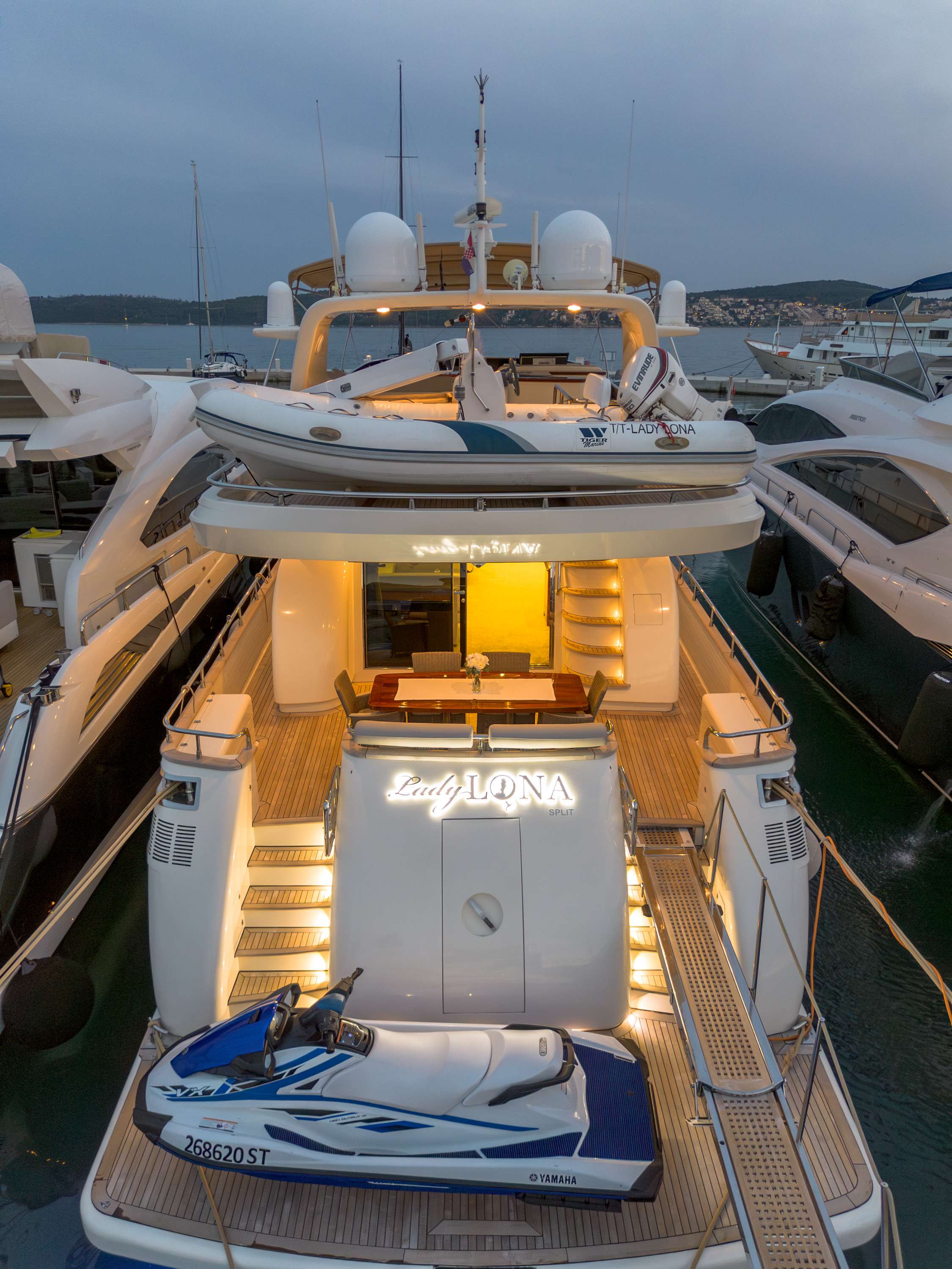 Charter Yacht LADY LONA - Amer 86 - 4 Cabins - Split - Dubrovnik - Hvar - Croatia
