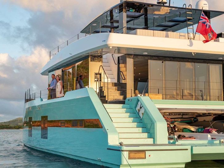 ORCA Sunreef Supreme 68 Power - side hull ORCA Sunreef Supreme 68 Power - side hull