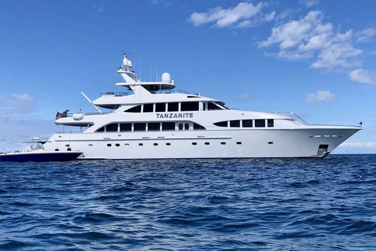 Charter Yacht TANZANITE - Westship 145 - 5 Cabins - Nassau - Exumas - Bahamas