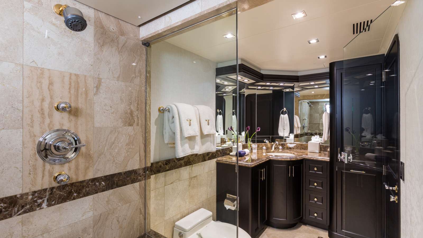 Charter Yacht TANZANITE - Westship 145 - 5 Cabins - Nassau - Exumas - Bahamas