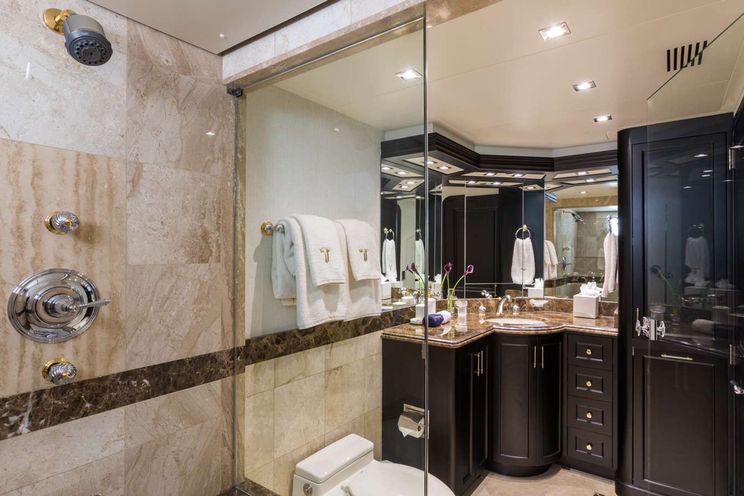 Charter Yacht TANZANITE - Westship 145 - 5 Cabins - Nassau - Exumas - Bahamas