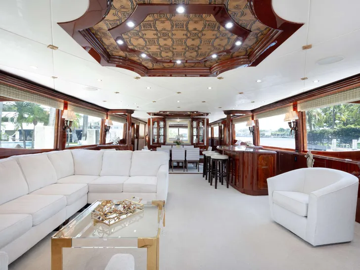 LADY KRISTINA Lazzara 112 - saloon with a lounge,bar,and dining area LADY KRISTINA Lazzara 112 - saloon with a lounge,bar,and dining area