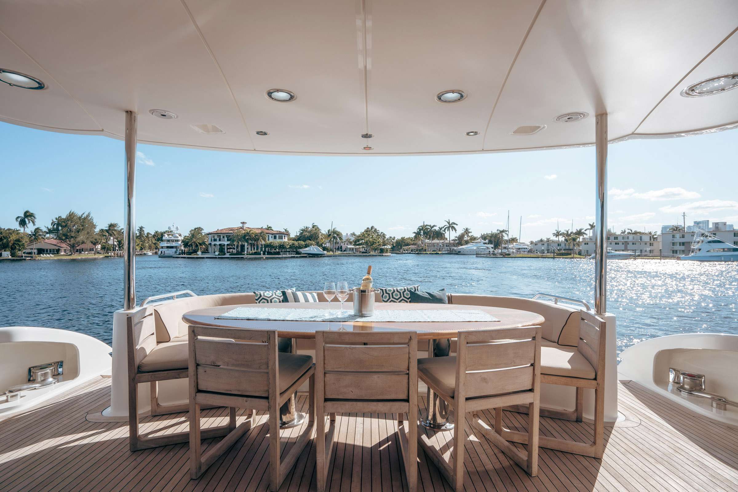 Charter Yacht LADY KRISTINA - Lazzara 112 - 5 Cabins - Nassau - Exumas - Bahamas