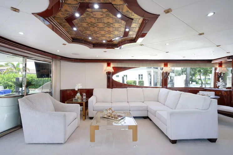 Charter Yacht LADY KRISTINA - Lazzara 112 - 5 Cabins - Nassau - Exumas - Bahamas