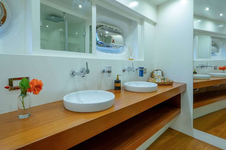 Charter Yacht UBI BENE - Valena Yachting 44m - 5 Cabins - Marmaris - Gocek - Bodrum