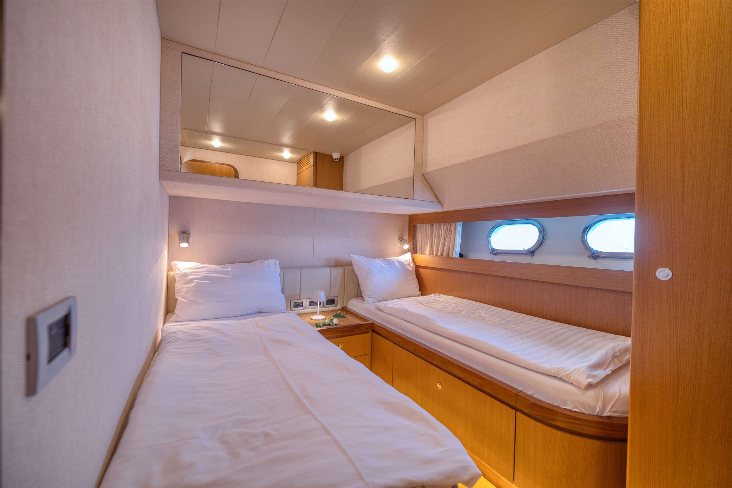 Charter Yacht DOMINIQUE - Ferretti 681 - 4 Cabins - Split - Hvar - Dubrovnik - Sukosan - Croatia