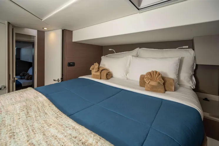 Charter Yacht ISLAND STANDARD TIME - Bali 4.8 - 4 Cabins - Tortola - Virgin Gorda - Anegada - British Virgin Islands - Caribbean