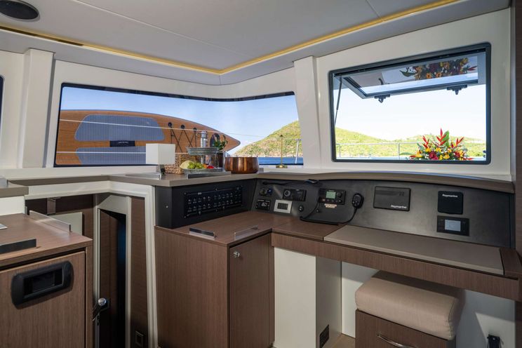 Charter Yacht ISLAND STANDARD TIME - Bali 4.8 - 4 Cabins - Tortola - Virgin Gorda - Anegada - British Virgin Islands - Caribbean