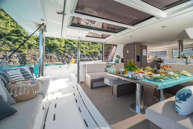 Charter Yacht ISLAND STANDARD TIME - Bali 4.8 - 4 Cabins - Tortola - Virgin Gorda - Anegada - British Virgin Islands - Caribbean