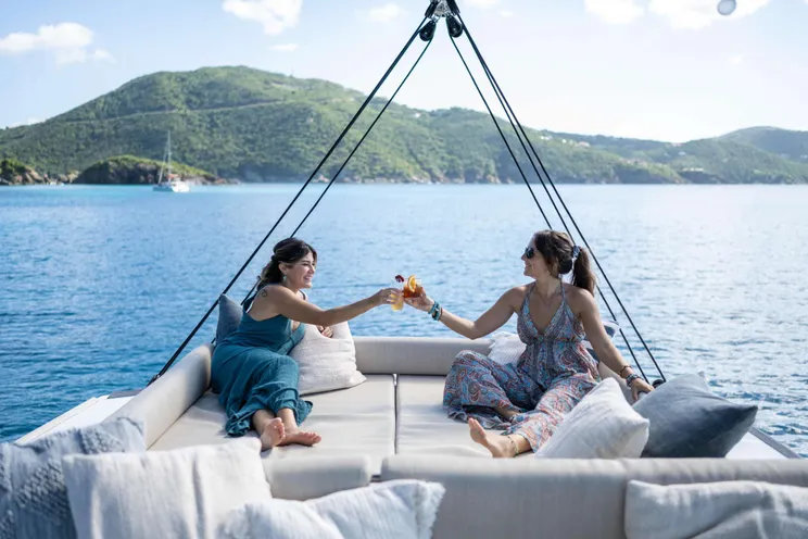 Charter Yacht ISLAND STANDARD TIME - Bali 4.8 - 4 Cabins - Tortola - Virgin Gorda - Anegada - British Virgin Islands - Caribbean