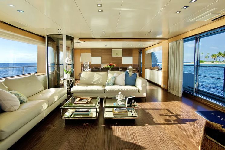 Charter Yacht COOL BREEZE - Benetti Tradition Supreme 108 - 5 Cabins - Nassau - Bahamas