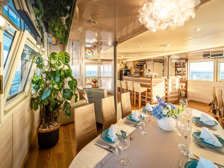 RIVA Custom 48m - main dining area RIVA Custom 48m - main dining area