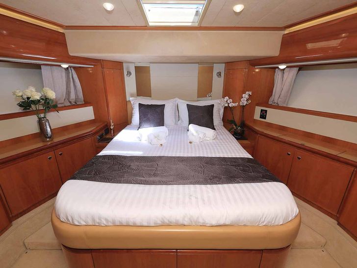 QUO VADIS I VIP QUO VADIS I VIP