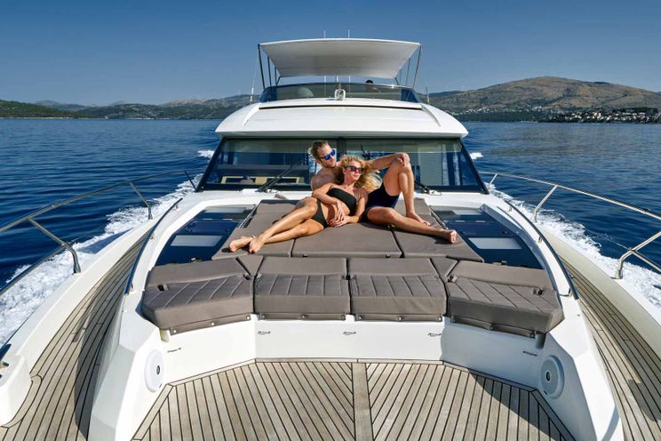 Charter Yacht SIMULL - Prestige 630S - 3 Cabins - Split - Dubrovnik - Hvar