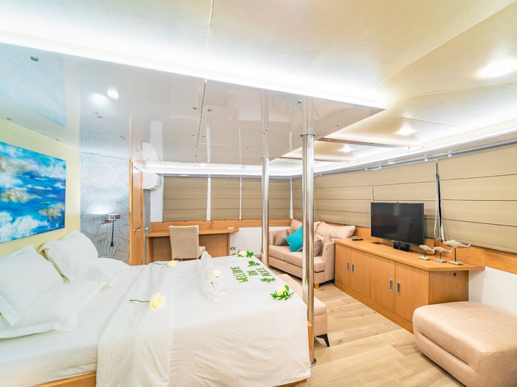 ALICE Salted Fiber Works 31m - master cabin ALICE Salted Fiber Works 31m - master cabin