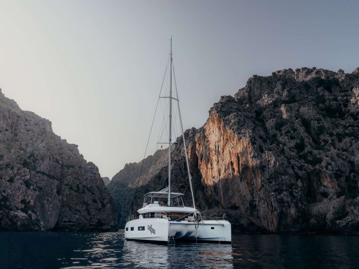 ALMOSTA ROAD Lagoon 55 - profile ALMOSTA ROAD Lagoon 55 - profile