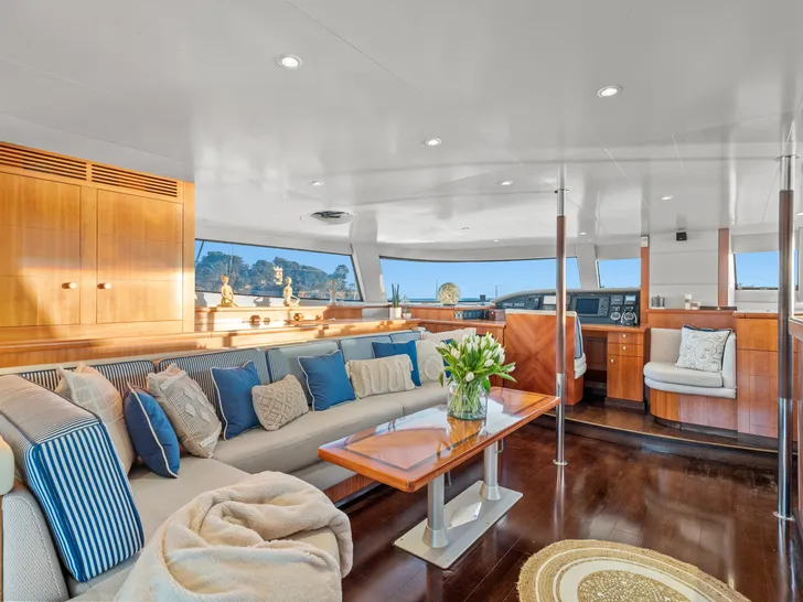MOBY DICK Fountaine Pajot Galatea 65 - saloon lounge MOBY DICK Fountaine Pajot Galatea 65 - saloon lounge
