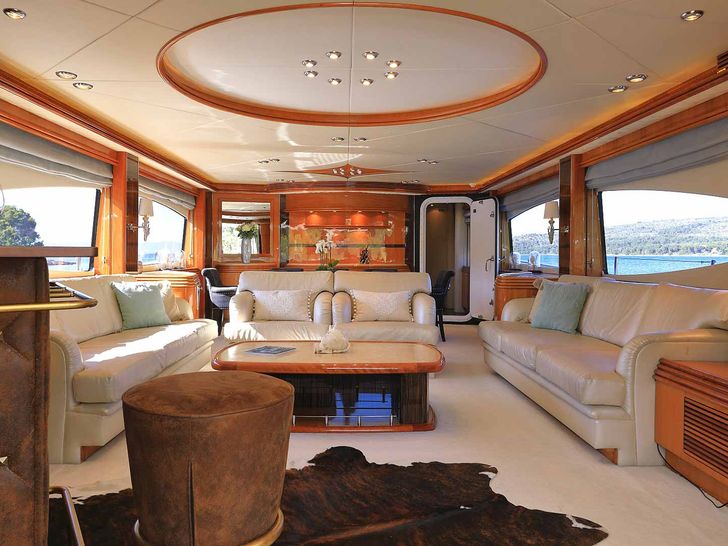 BABY I Sunseeker 105 - saloon BABY I Sunseeker 105 - saloon