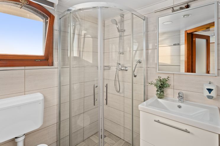 Charter Yacht KARIZMA - Custom 48m - 17 Cabins - Split - Dubrovnik - Hvar - Croatia