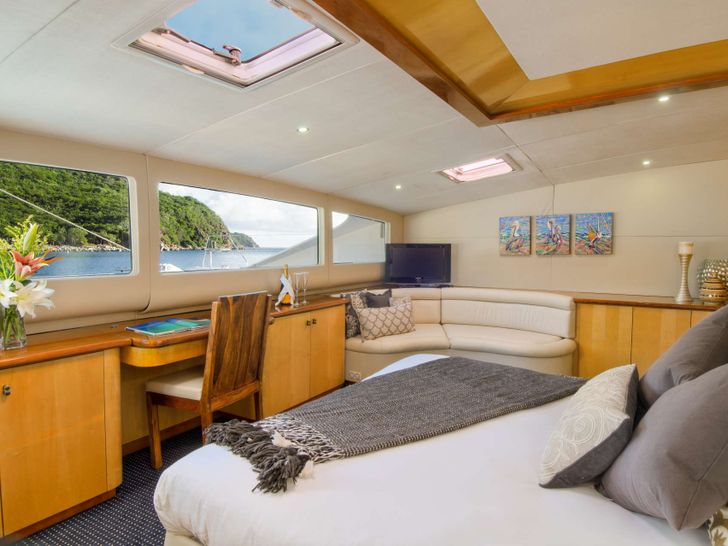 Master suite with settee Master suite with settee
