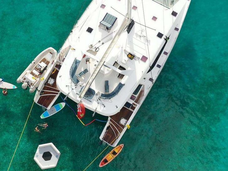 Areal view showing the flybridge lounging area on Zingara Areal view showing the flybridge lounging area on Zingara