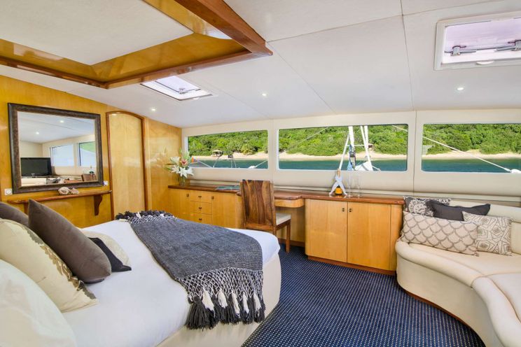 Charter Yacht ZINGARA - Matrix Silhouette 76 - 5 Cabins - Tortola - Peter Island - Virgin Gorda - Jost Van Dyke - Anegada