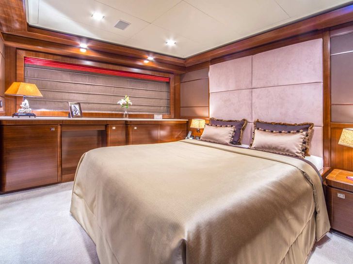 SEVENTH SENSE - Crewed Motor Yacht - Master Cabin