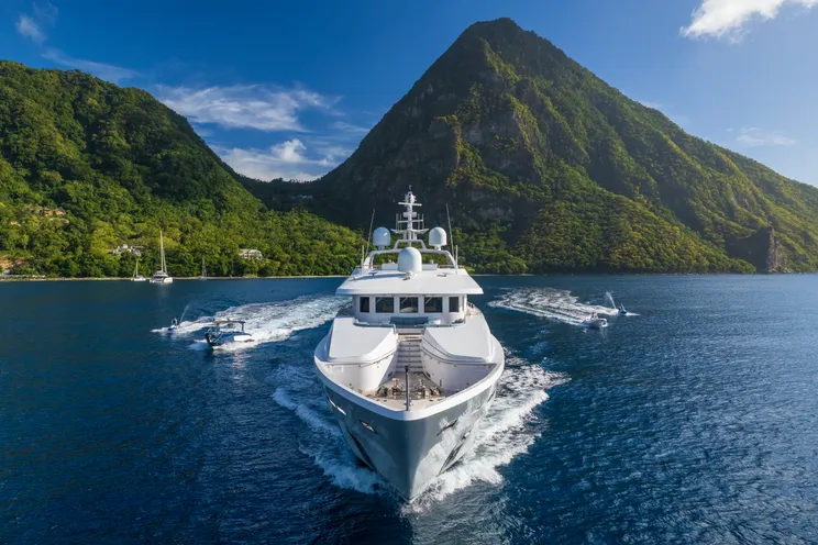 Charter Yacht OCEANOS - Mondomarine 49m - 7 Cabins - Cannes - Monaco - Capri - Amalfi