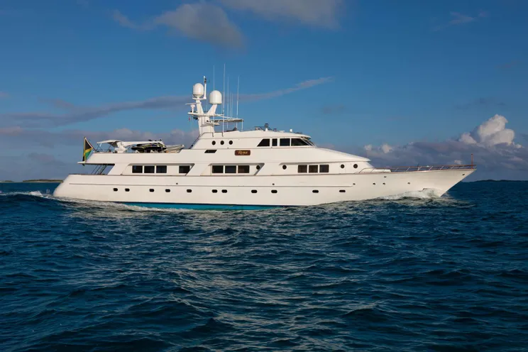 Charter Yacht RENA - NQEA 44m - 5 Cabins - Nassau - Exumas - Bahamas