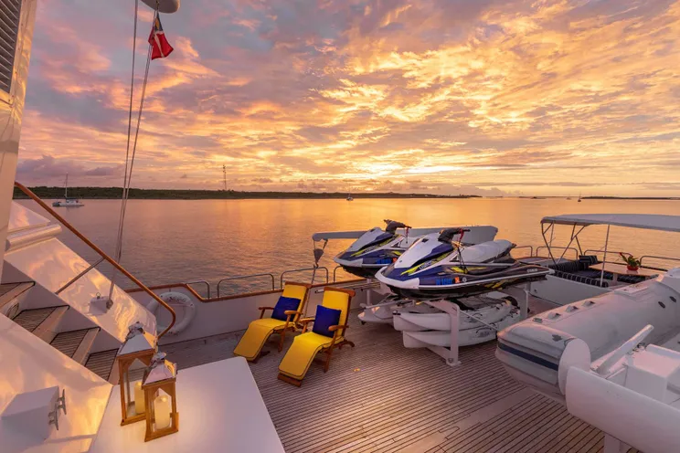 Charter Yacht RENA - NQEA 44m - 5 Cabins - Nassau - Exumas - Bahamas