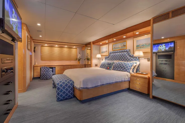 Charter Yacht RENA - NQEA 44m - 5 Cabins - Nassau - Exumas - Bahamas