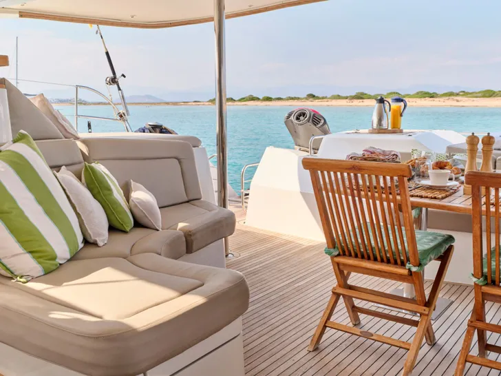 WORLD'S END Fountaine Pajot Galathea 65 - main aft deck lounge WORLD'S END Fountaine Pajot Galathea 65 - main aft deck lounge