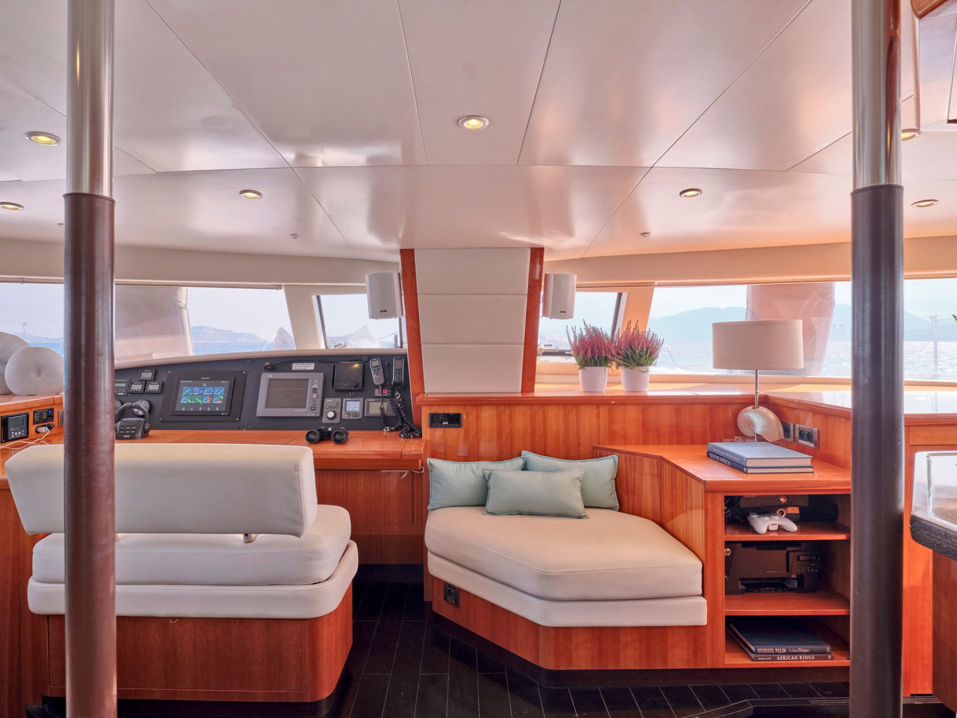 Charter Yacht WORLD`S END - Fountaine Pajot Galathea 65 - 5 Cabins - Athens - Mykonos - Cyclades - Greece - Praslin - Seychelles - Indian Ocean