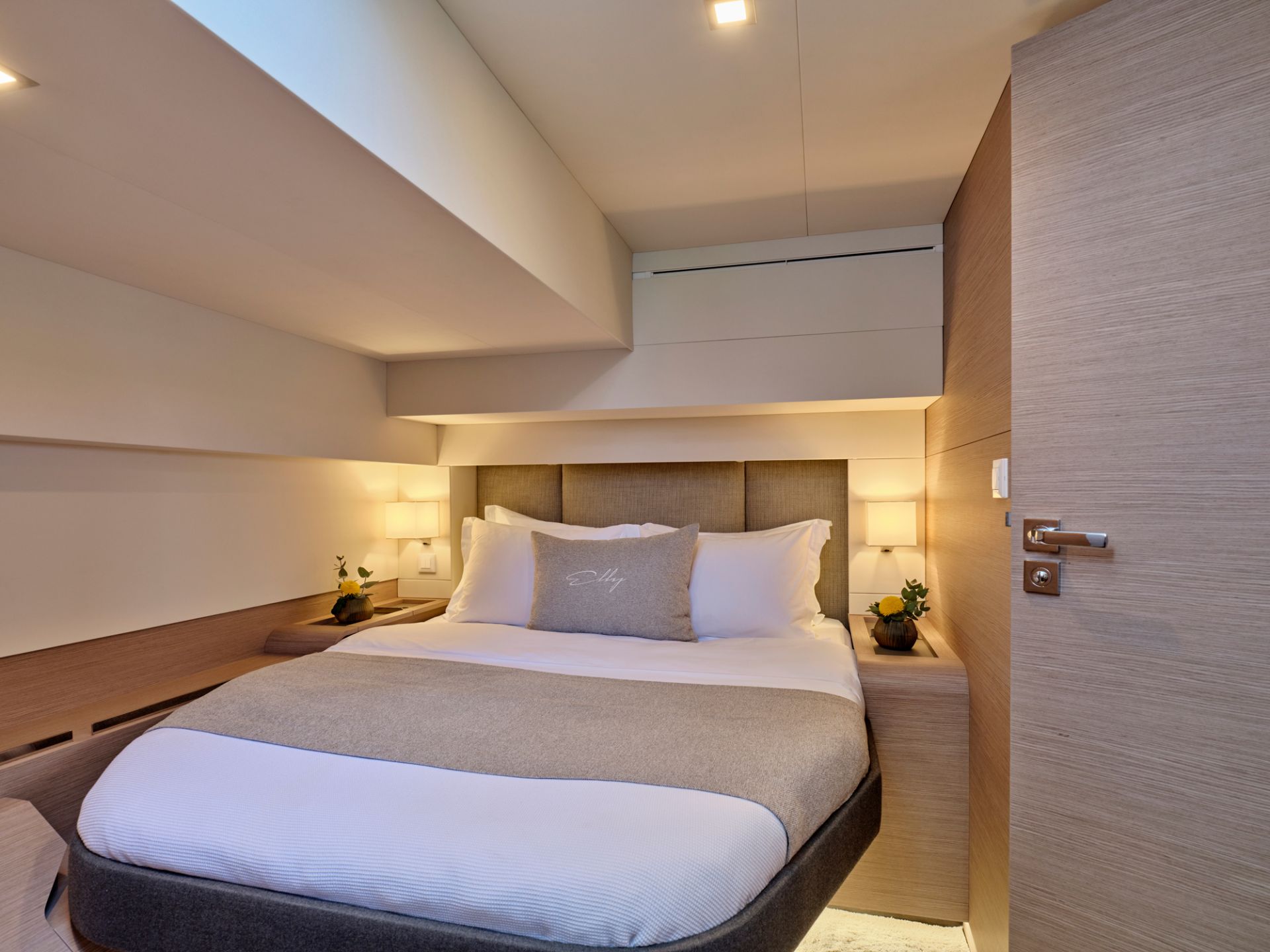 Charter Yacht ELLY - Fountaine Pajot Power 67 - 4 Cabins - Athens - Mykonos - Paros - Cyclades - Greece
