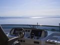 CRAZY HORSE Lagoon 78 - flybridge helm CRAZY HORSE Lagoon 78 - flybridge helm