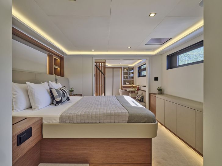 CHRISTAL MIO Fountaine Pajot 80 Master CHRISTAL MIO Fountaine Pajot 80 Master