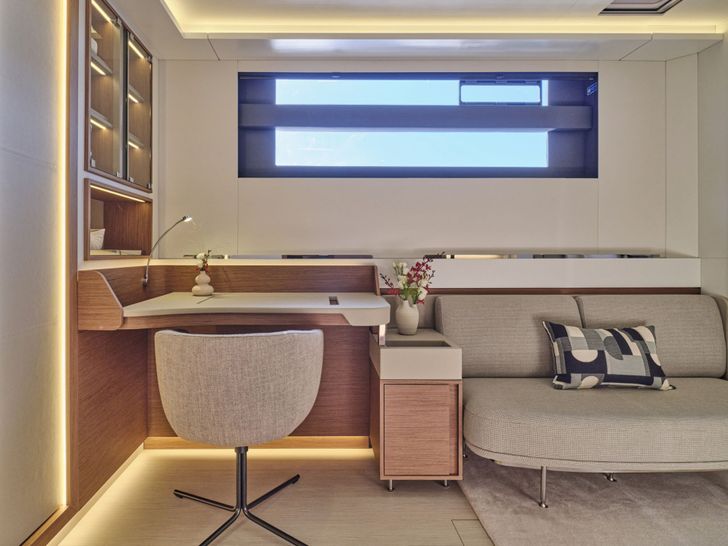 CHRISTAL MIO Fountaine Pajot 80 Master Deck CHRISTAL MIO Fountaine Pajot 80 Master Deck