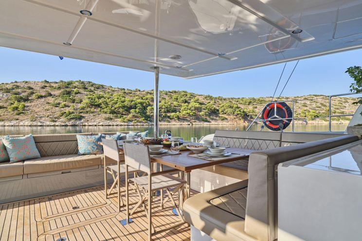 Charter Yacht ANDARE OLTRE - Heysea 60 - 5 Cabins - Athens - Mykonos - Paros - Cyclades - Greece