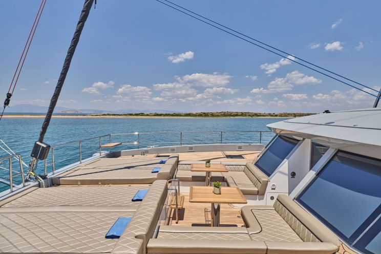 Charter Yacht ANDARE OLTRE - Heysea 60 - 5 Cabins - Athens - Mykonos - Paros - Cyclades - Greece