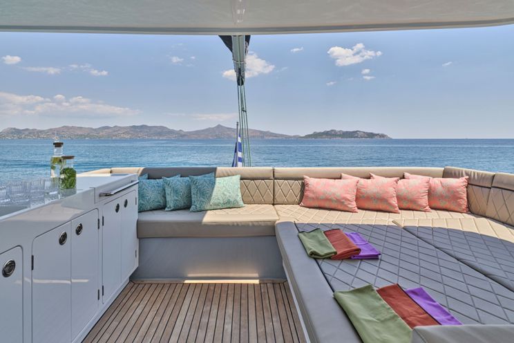 Charter Yacht ANDARE OLTRE - Heysea 60 - 5 Cabins - Athens - Mykonos - Paros - Cyclades - Greece