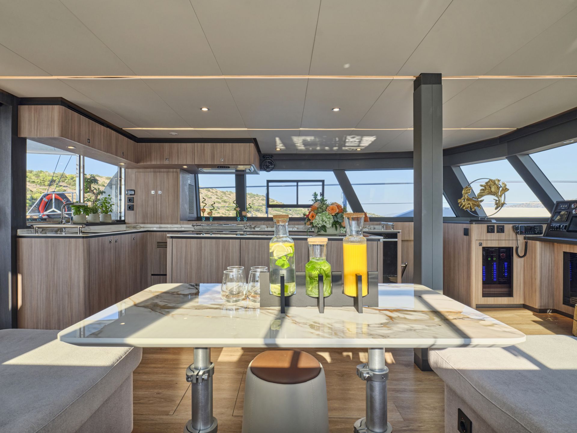 Charter Yacht ANDARE OLTRE - Heysea 60 - 5 Cabins - Athens - Mykonos - Paros - Cyclades - Greece