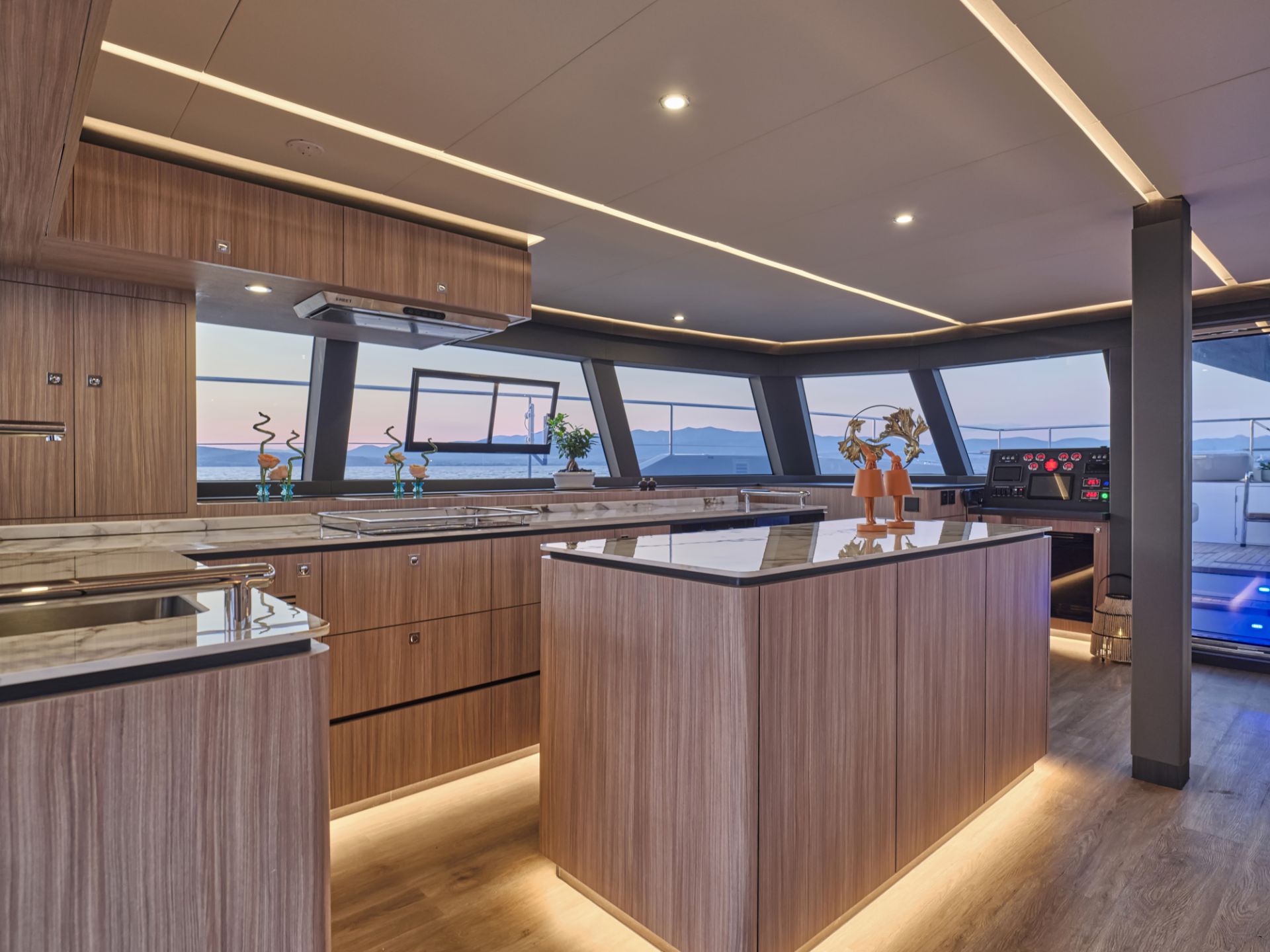 Charter Yacht ANDARE OLTRE - Heysea 60 - 5 Cabins - Athens - Mykonos - Paros - Cyclades - Greece