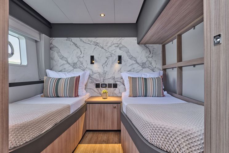 Charter Yacht ANDARE OLTRE - Heysea 60 - 5 Cabins - Athens - Mykonos - Paros - Cyclades - Greece