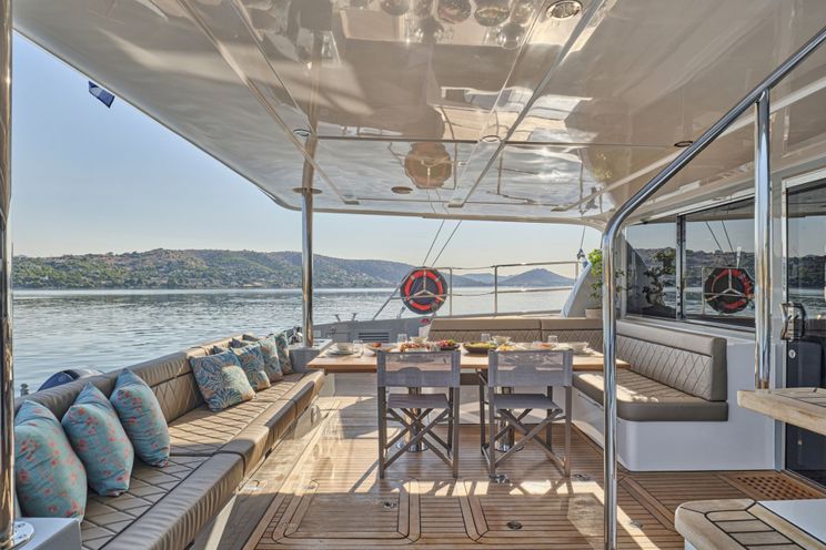 Charter Yacht ANDARE OLTRE - Heysea 60 - 5 Cabins - Athens - Mykonos - Paros - Cyclades - Greece