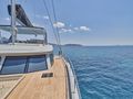 Side deck Side deck