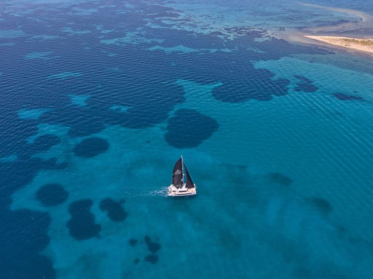 Under sail Under sail