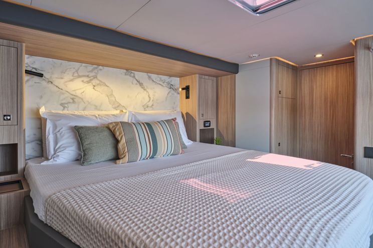 Charter Yacht ZORA NUA - Heysea 60 - 5 Cabins - Trogir - Split - Dubrovnik - Hvar - Croatia